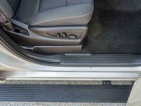 Used 2017 GMC Sierra 1500 SLE w/ SLE Value Package image 44