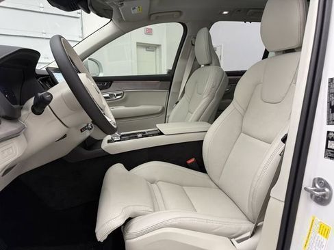 New 2026 Volvo XC90 T8 Ultra w/ Protection Package Premier AWD/4WD image 12