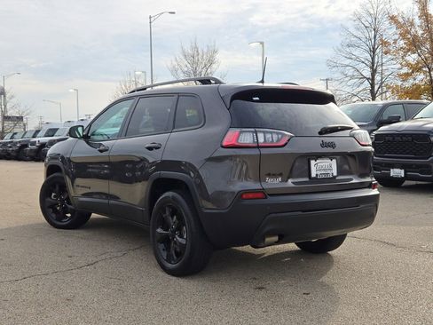 Used 2021 Jeep Cherokee Latitude Plus image 13