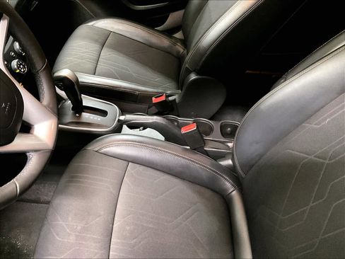 Used 2018 Chevrolet Trax LT w/ LT Convenience Package image 20