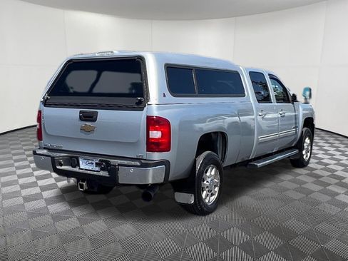 Used 2011 Chevrolet Silverado 3500 LTZ AWD/4WD image 6