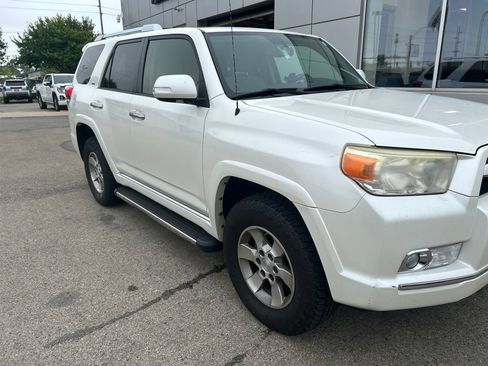 Used 2013 Toyota 4Runner SR5 w/ Convenience Pkg AWD/4WD image 1