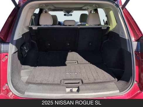 Certified 2025 Nissan Rogue SL w/ Tech Package AWD/4WD image 20