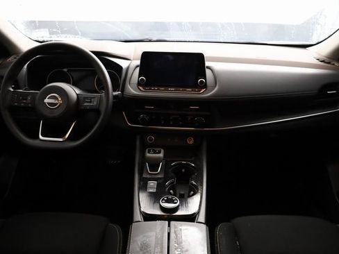 Used 2023 Nissan Rogue S image 14