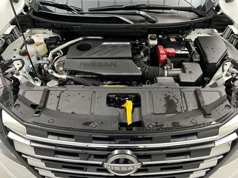 Used 2025 Nissan Rogue SL w/ Tech Package FWD image 68