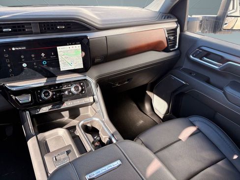 Used 2024 GMC Sierra 2500 Denali w/ Denali Reserve Package image 24