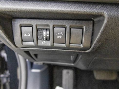 Used 2024 Subaru Outback Touring XT AWD/4WD image 37