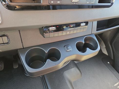 New 2025 Mercedes-Benz Sprinter 2500 image 22