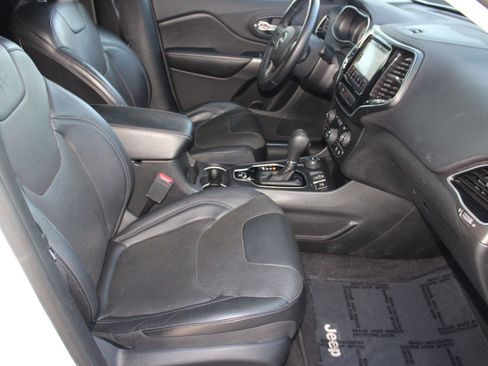 Used 2019 Jeep Cherokee Limited w/ Trailer Tow Group image 34