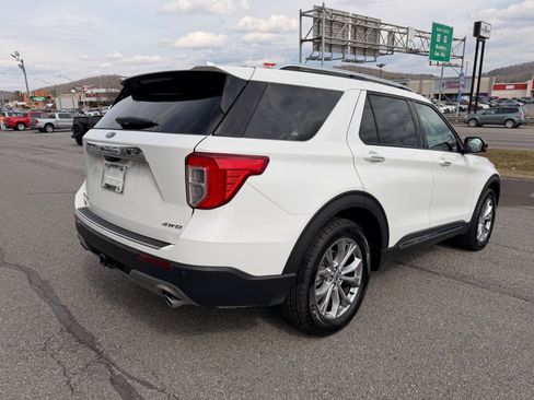 Used 2023 Ford Explorer Limited w/ Limited Technology Package image 6