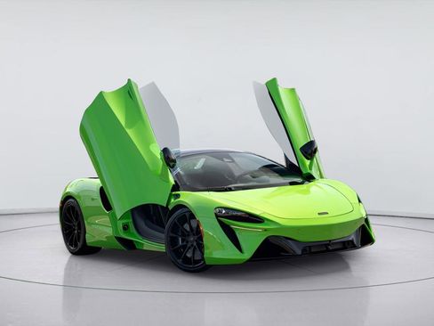 New 2026 McLaren Artura Spider RWD image 5