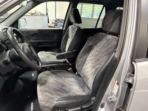 Used 2004 Honda CR-V EX image 11