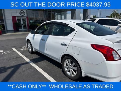 Used 2015 Nissan Versa w/ SL Tech Package FWD image 5
