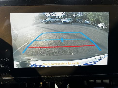 Used 2025 Toyota Corolla SE image 26