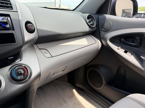 Used 2012 Toyota RAV4 4WD image 20