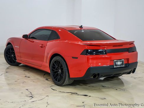 Used 2015 Chevrolet Camaro LT RWD image 10