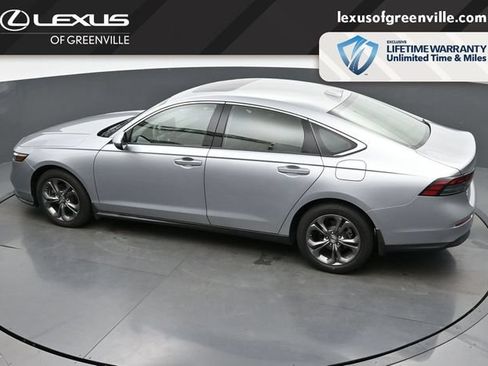 Used 2023 Honda Accord EX image 41