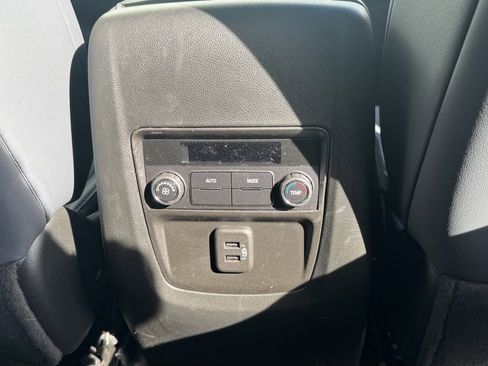 Used 2024 Buick Enclave Essence w/ Experience Buick Package image 11