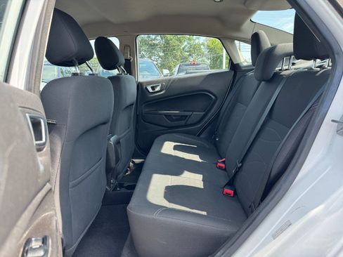 Used 2016 Ford Fiesta SE FWD image 16