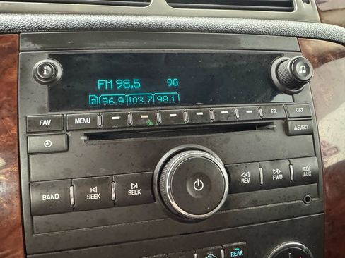 Used 2011 Chevrolet Tahoe LT image 17