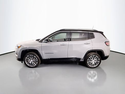 Used 2022 Jeep Compass Limited w/ Elite Group AWD/4WD image 6