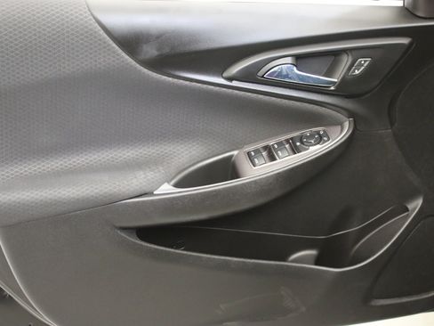Used 2022 Chevrolet Malibu LS FWD image 21
