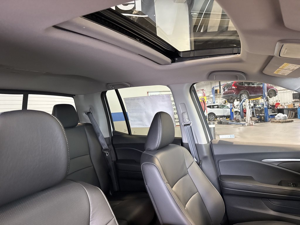 Used 2025 Honda Ridgeline RTL image 32