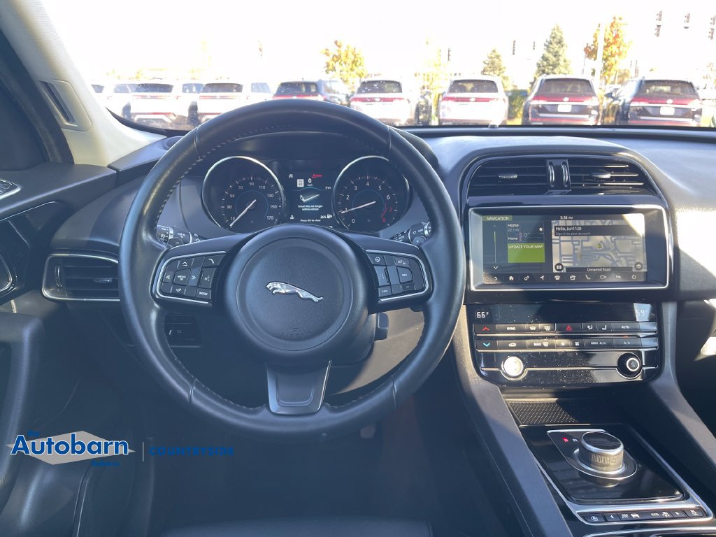 Used 2020 Jaguar F-PACE Premium AWD/4WD image 25