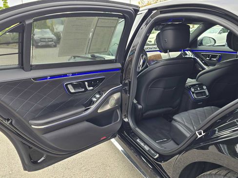 Used 2024 Mercedes-Benz S 580 S 580 image 17