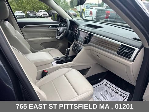 Used 2023 Volkswagen Atlas SEL AWD/4WD image 25