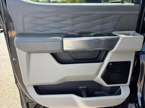 Used 2025 Ford F250 Platinum w/ Platinum Plus Package AWD/4WD image 19