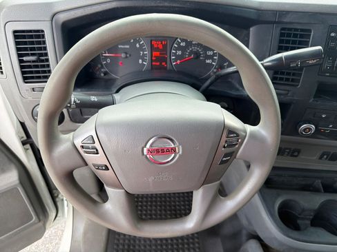 Used 2016 Nissan NV 2500 SV image 12