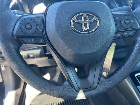 Used 2025 Toyota Corolla LE image 14