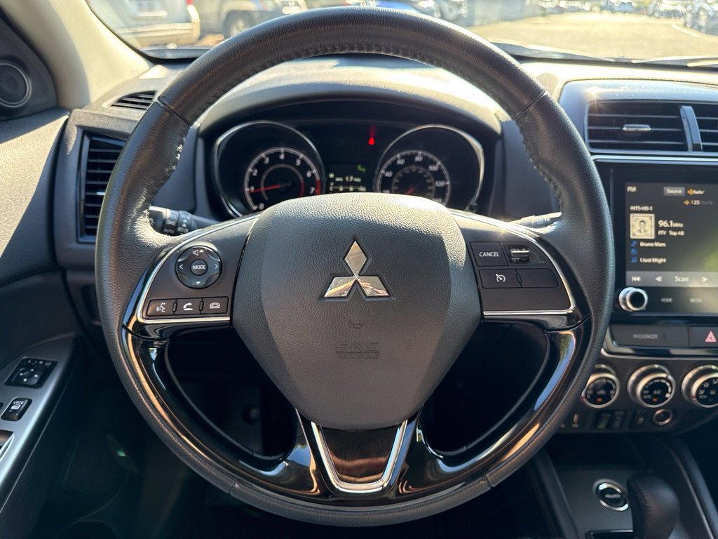 Used 2025 Mitsubishi Outlander Sport SE AWD/4WD image 19