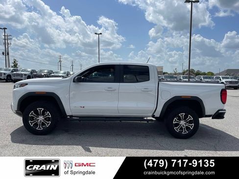 Used 2024 GMC Canyon AT4 AWD/4WD image 4