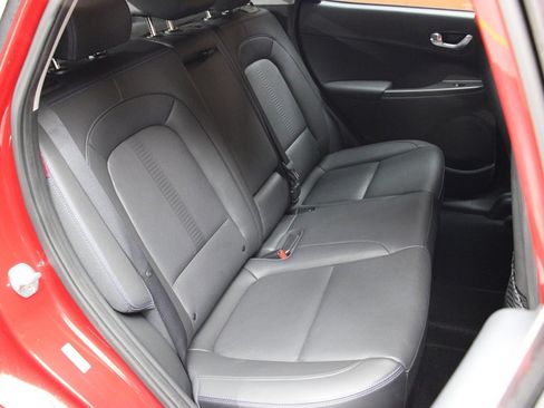 Used 2023 Hyundai Kona Limited image 13