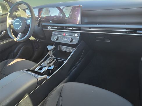 New 2026 Hyundai Tucson SE image 26