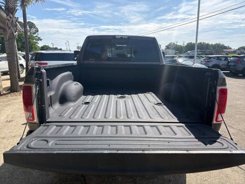 Used 2018 RAM 2500 Laramie AWD/4WD image 6