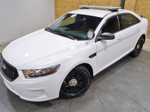 Used 2019 Ford Taurus Police Interceptor AWD image 3