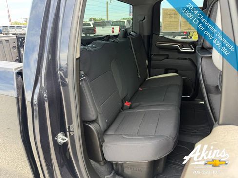 Used 2024 Chevrolet Silverado 1500 LT AWD/4WD image 18