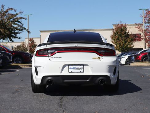 Used 2022 Dodge Charger SRT Hellcat w/ Harman/Kardon Audio Group image 36
