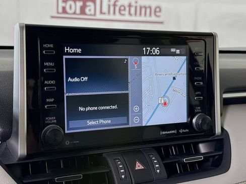 Used 2019 Toyota RAV4 Limited w/ Carpet Mat Package AWD/4WD image 7