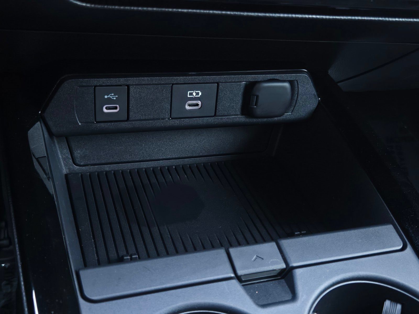 Certified 2026 Toyota Prius LE FWD image 17