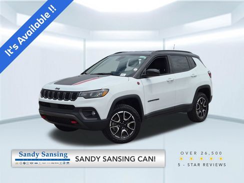 Used 2025 Jeep Compass Trailhawk AWD/4WD image 1