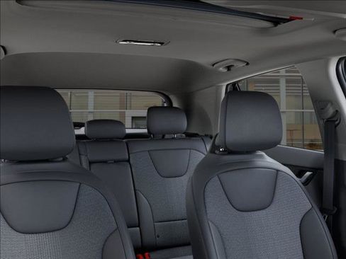 New 2025 Kia Niro EX Touring image 27