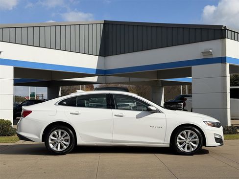 Certified 2024 Chevrolet Malibu LT image 3