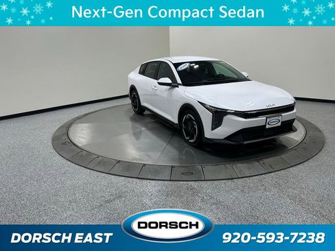 New 2026 Kia K4 EX image 3