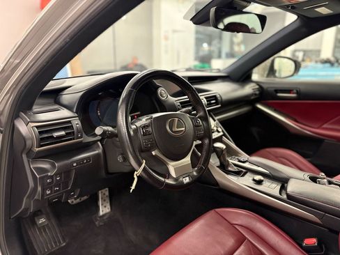 Used 2018 Lexus IS 300 F Sport image 16