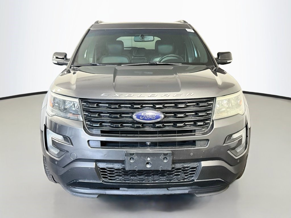 Used 2016 Ford Explorer Sport w/ Equipment Group 401A AWD/4WD image 2