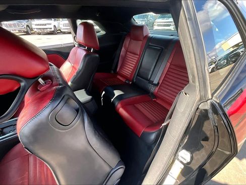 Used 2013 Dodge Challenger R/T image 18